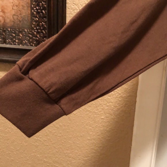 NWOT Men’s Racks and Reels long sleeve shirt. Lots of details on back & sleeve. - Picture 8 of 13